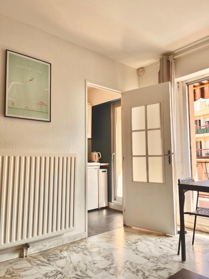 Studio With Terrace And Sea View, 10 Min To The Beach Νίκαια Εξωτερικό φωτογραφία